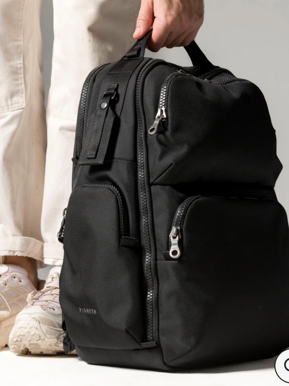 Pioneer Black Men's Travel Backpack NEW with tags - Picture 9 of 14